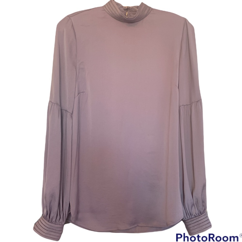 H&M women’s silky blouse, lavender color, size 8